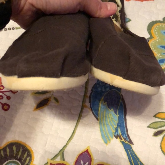 Brown Toms - Picture 5 of 5